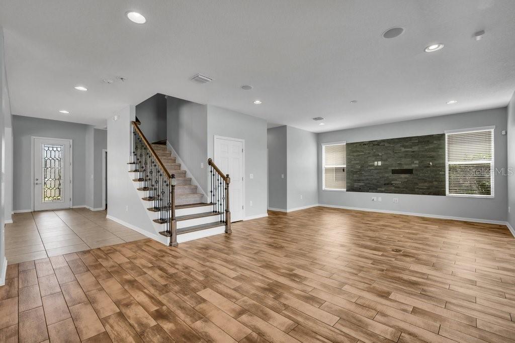 7225 BLUE BEECH DR — photo 15