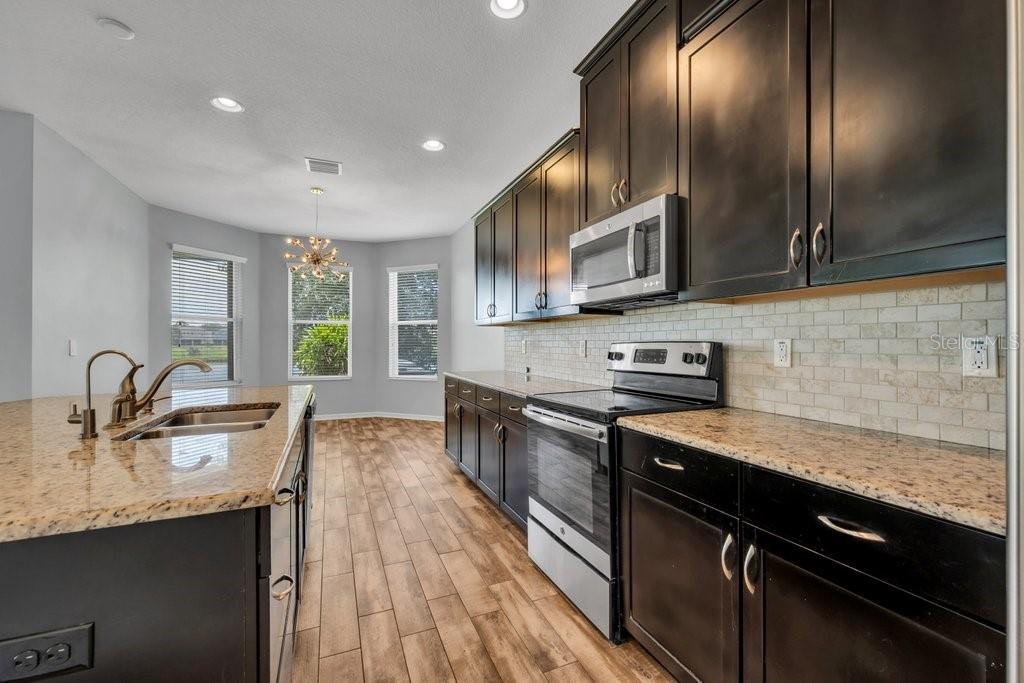 7225 BLUE BEECH DR — photo 24