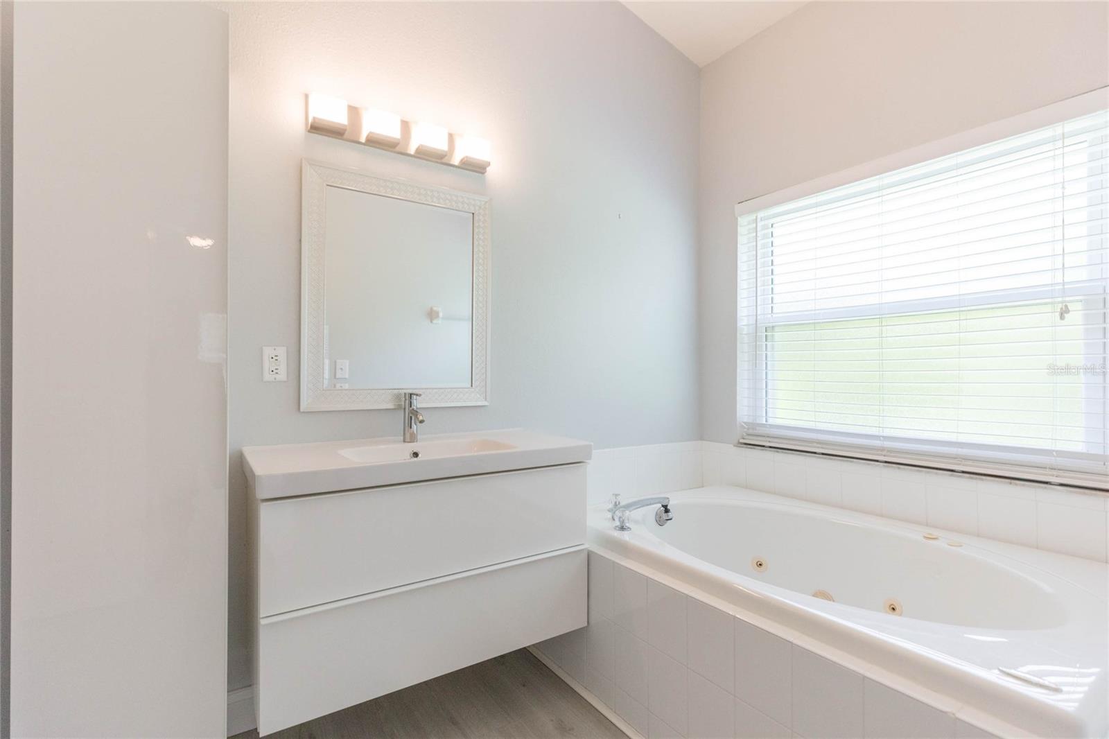 34942 DOUBLE EAGLE CT — photo 22