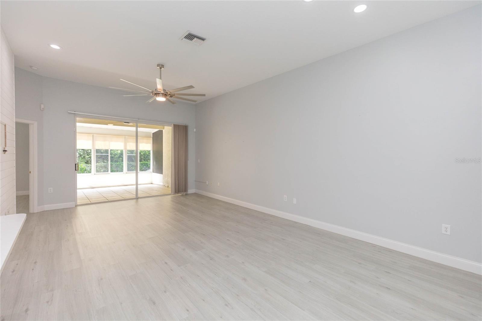 34942 DOUBLE EAGLE CT — photo 16