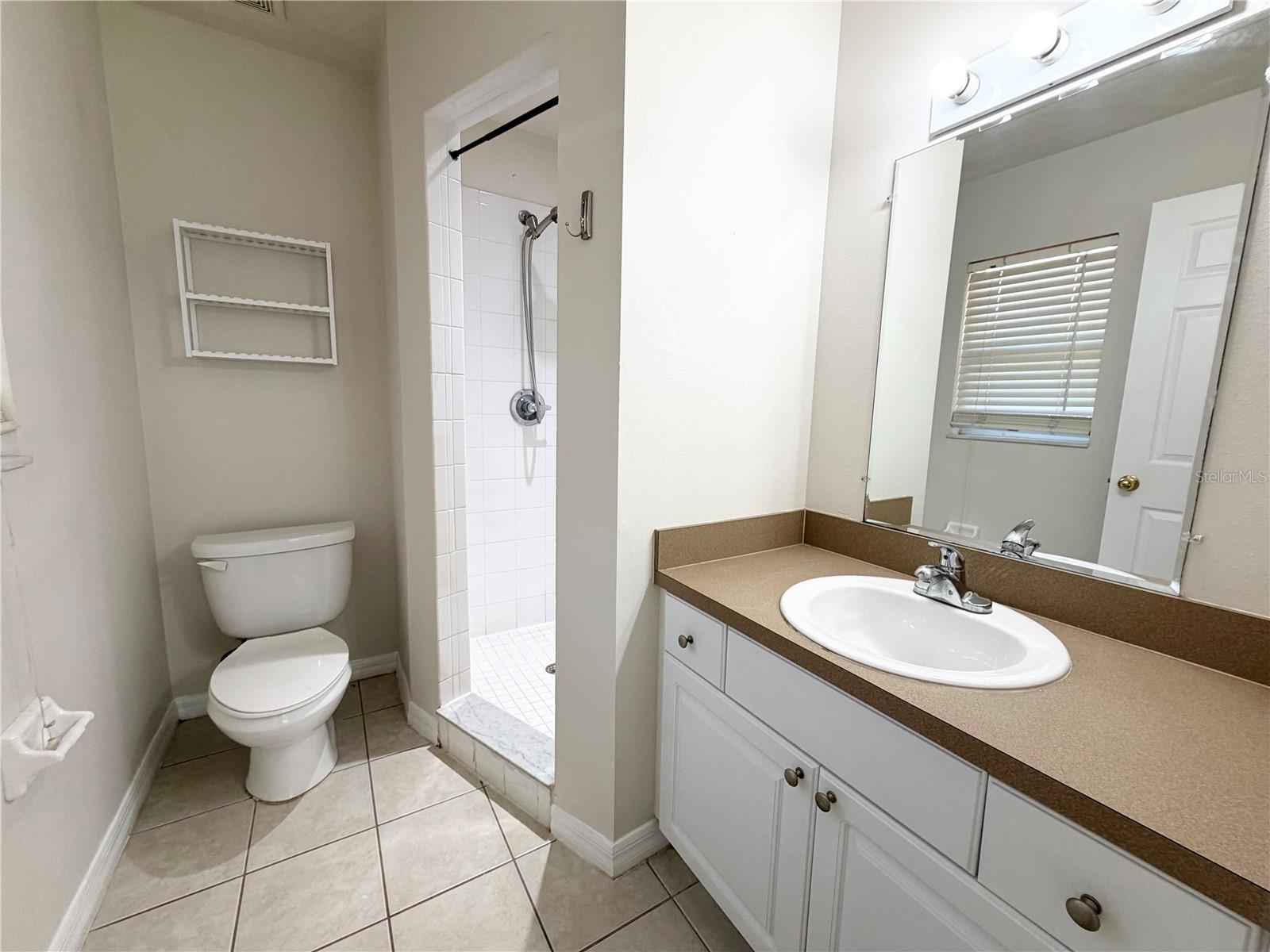 1717 W NASSAU ST #A — photo 11