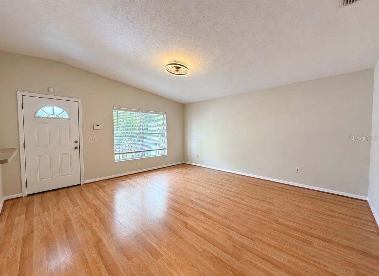 1717 W NASSAU ST #A — photo 2