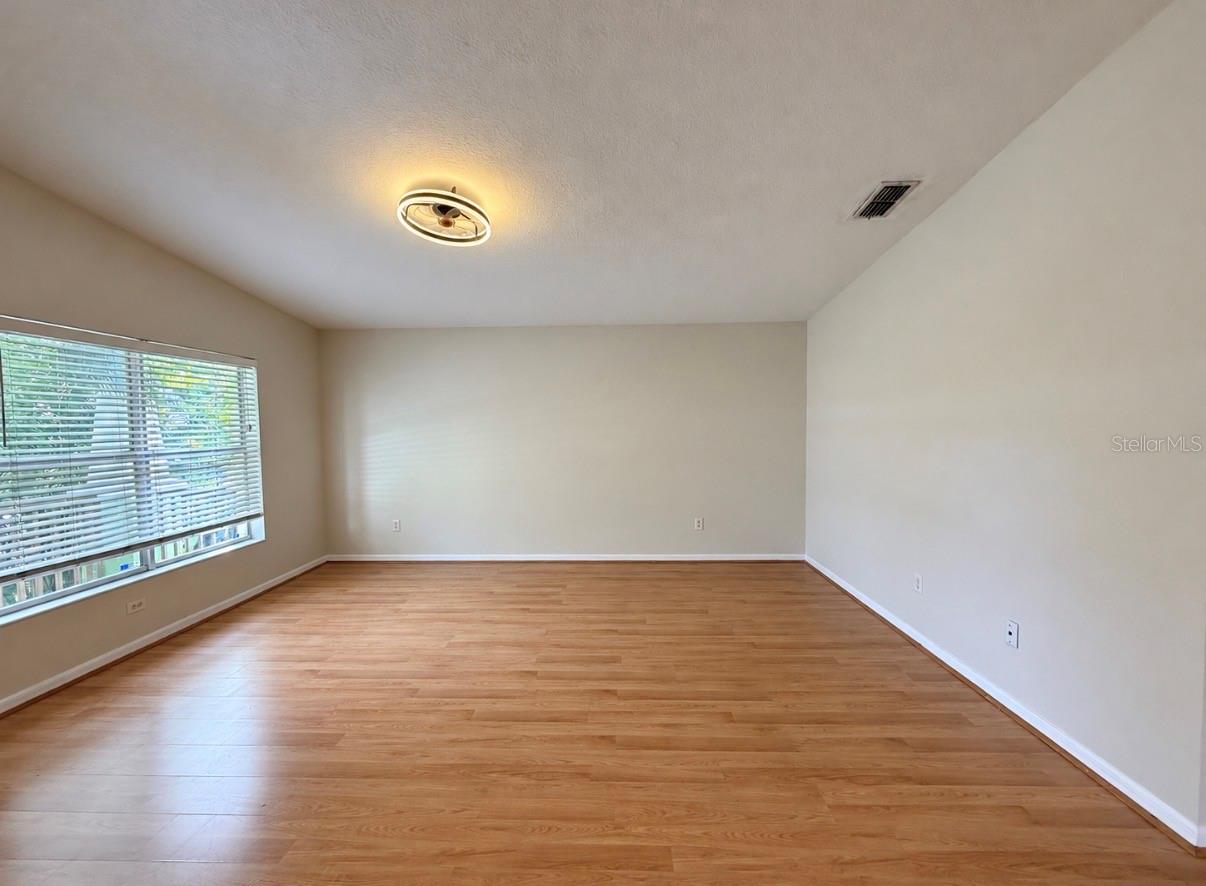 1717 W NASSAU ST #A — photo 3
