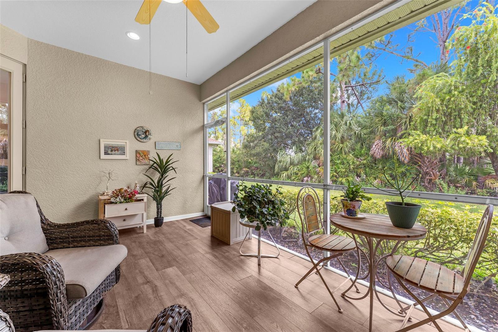 1935 SCARLETT AVE — photo 34