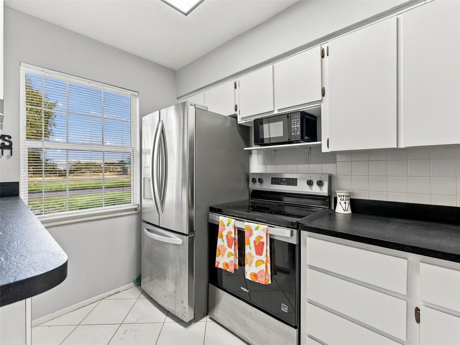 3827 TROPHY BLVD — photo 8