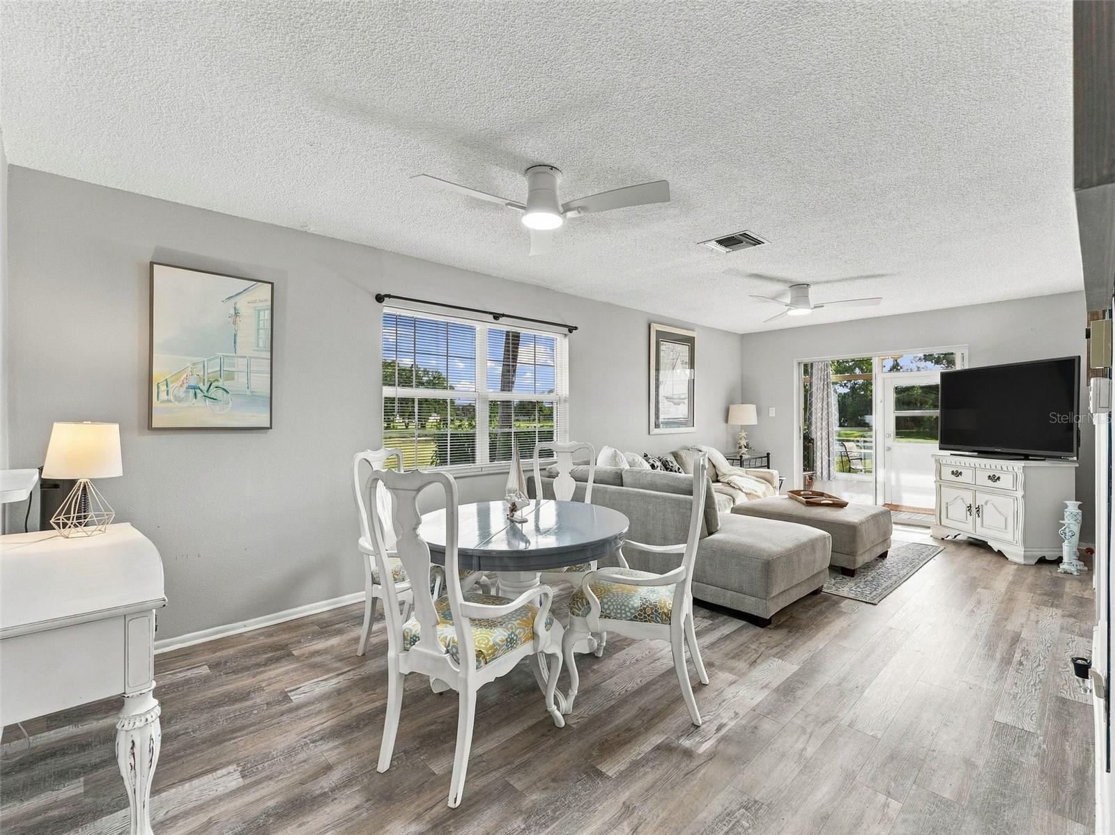 3827 TROPHY BLVD — photo 3