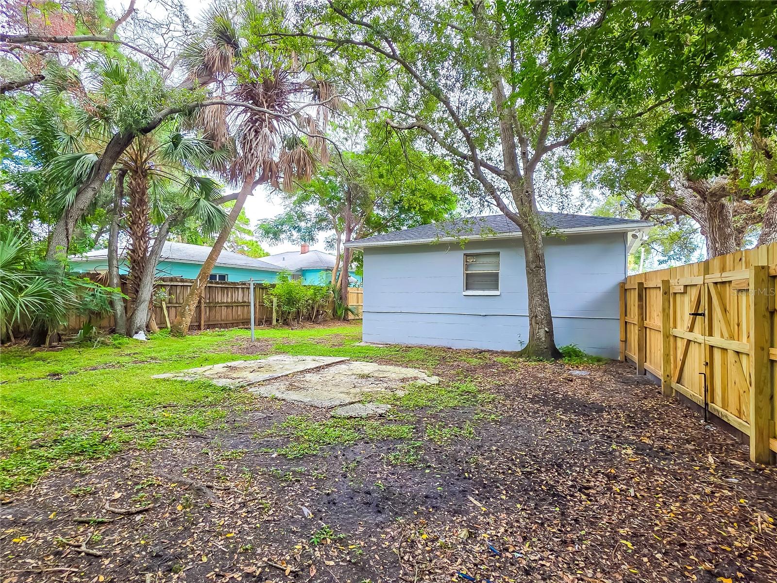 1745 FREEMAN ST S — photo 4