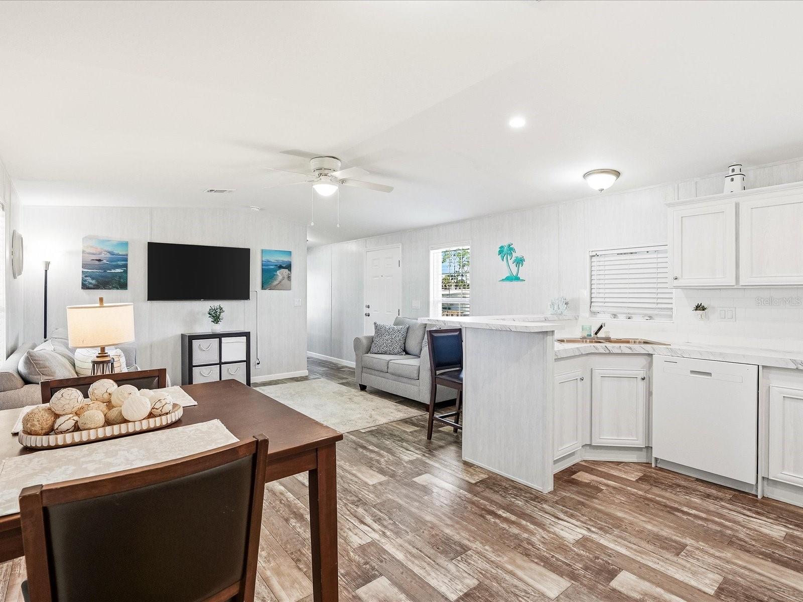 6826 ALANI CT — photo 4