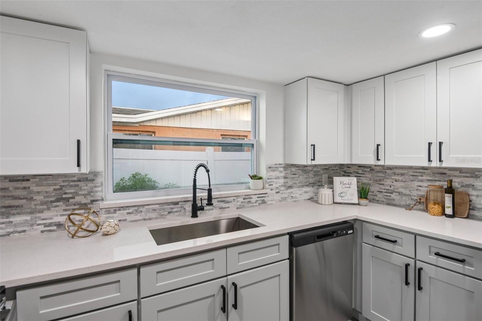 3400 SUPREME DR — photo 18