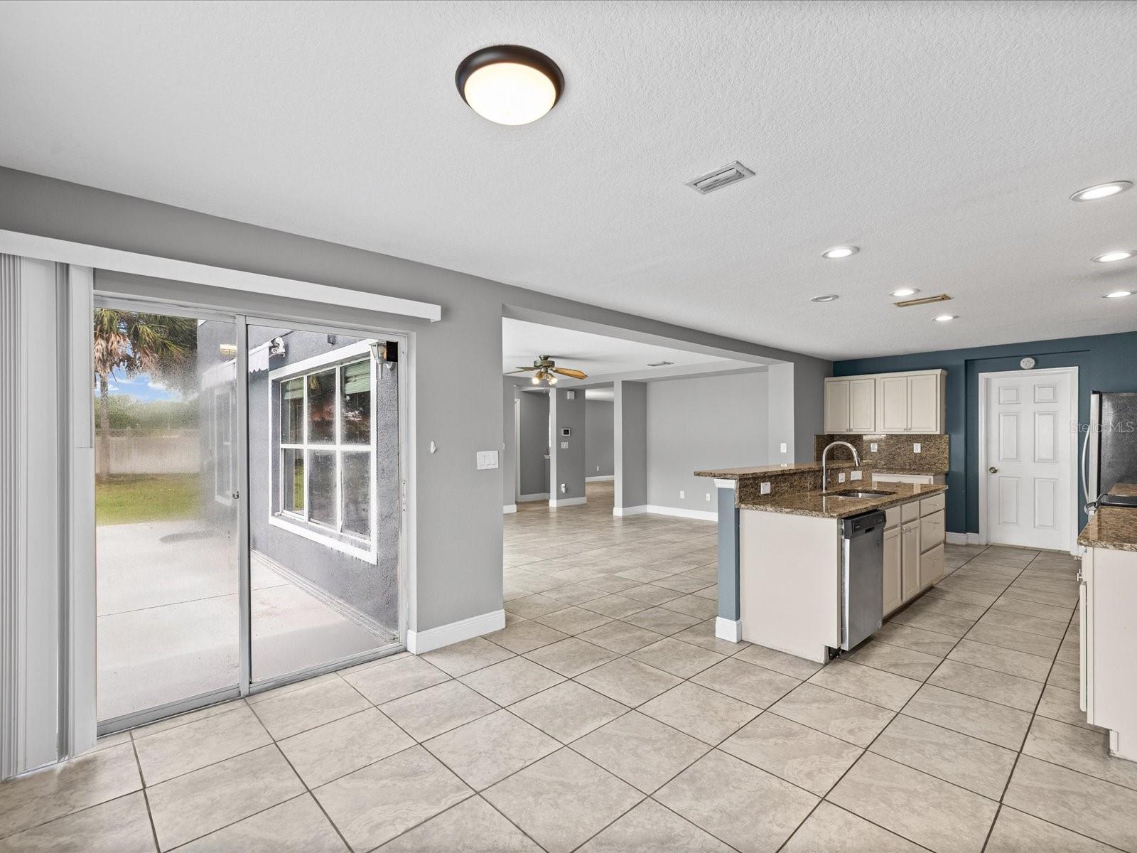 7335 BRIDGEVIEW DR — photo 22