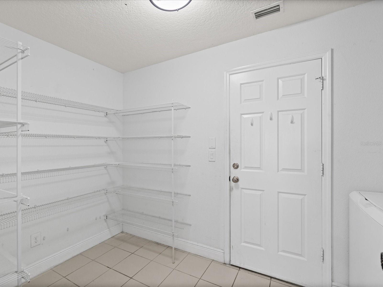 7335 BRIDGEVIEW DR — photo 46