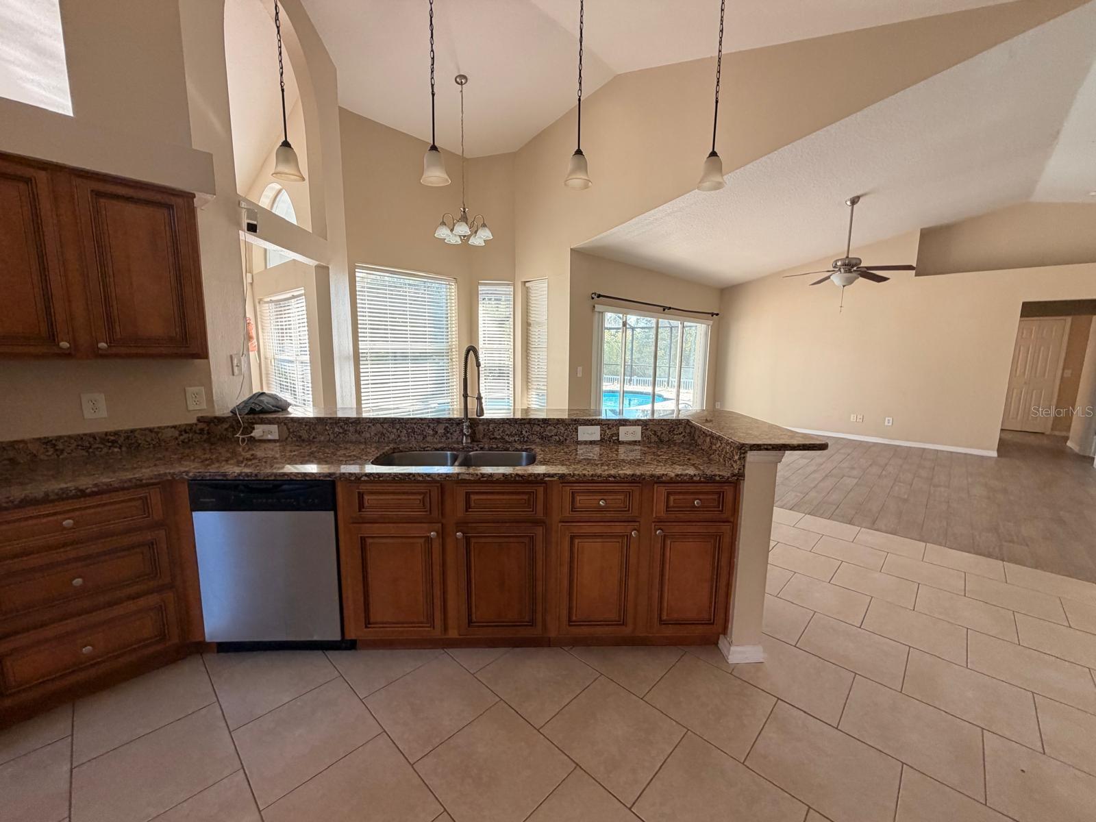 18138 SWEET JASMINE DR — photo 38
