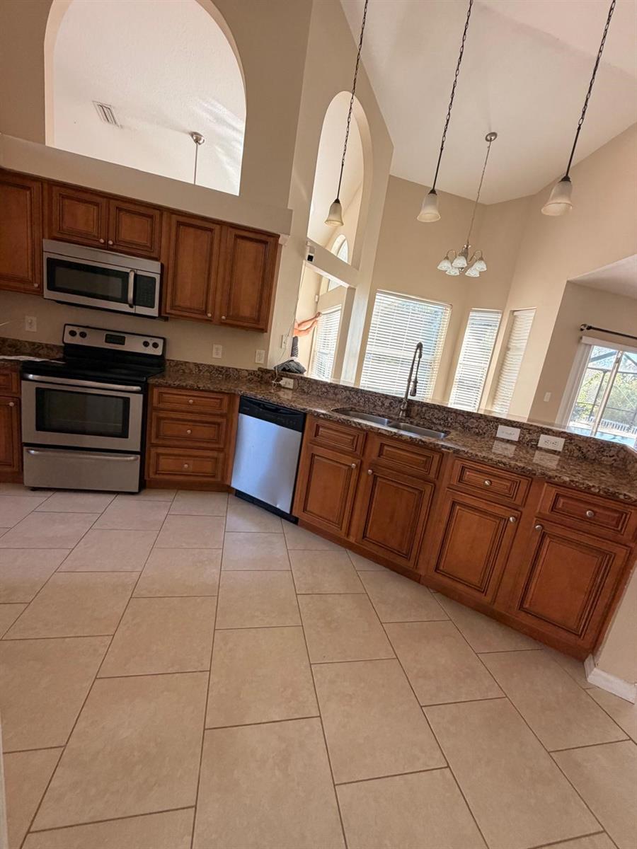 18138 SWEET JASMINE DR — photo 37