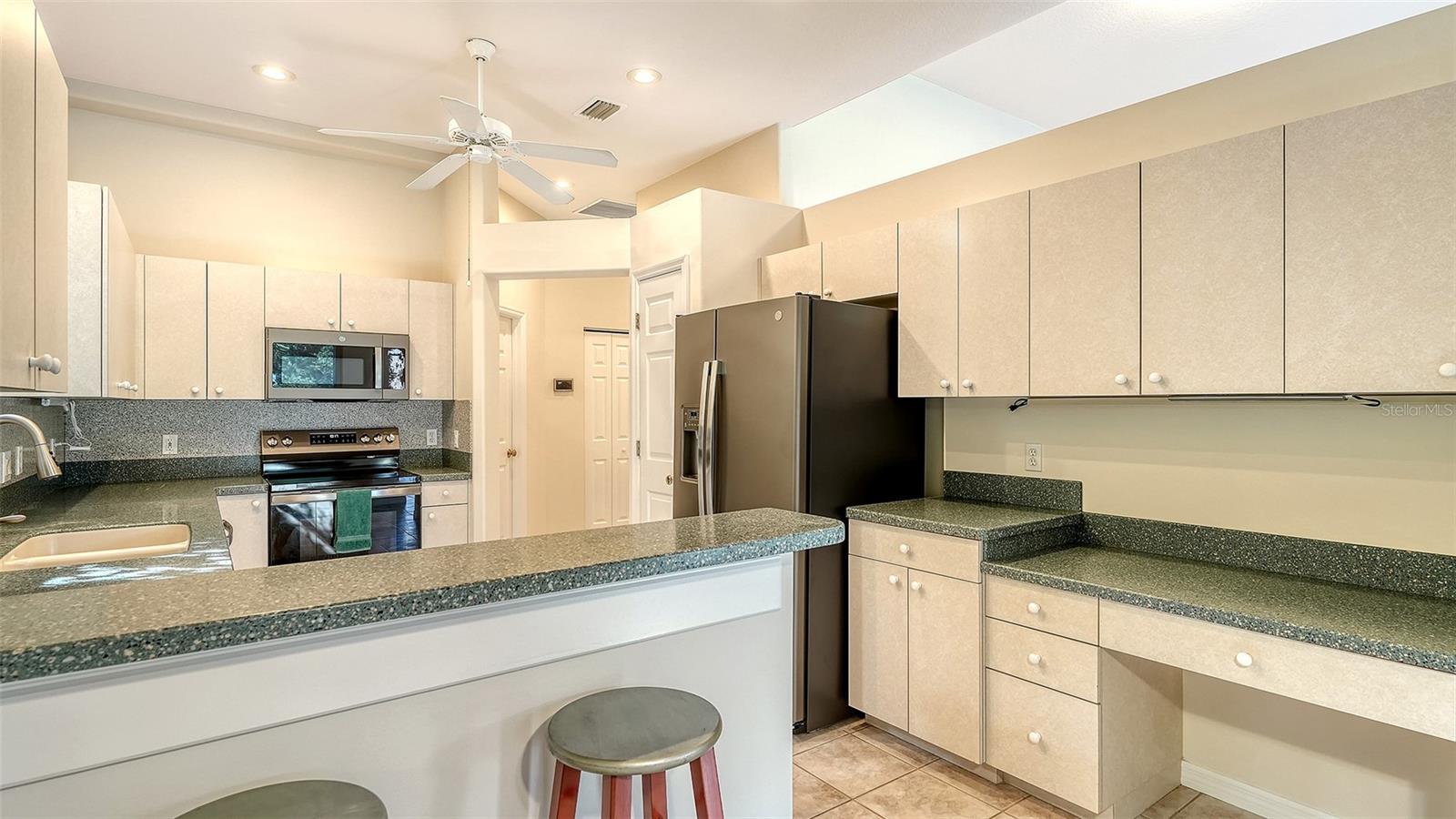 342 MELROSE CT — photo 15