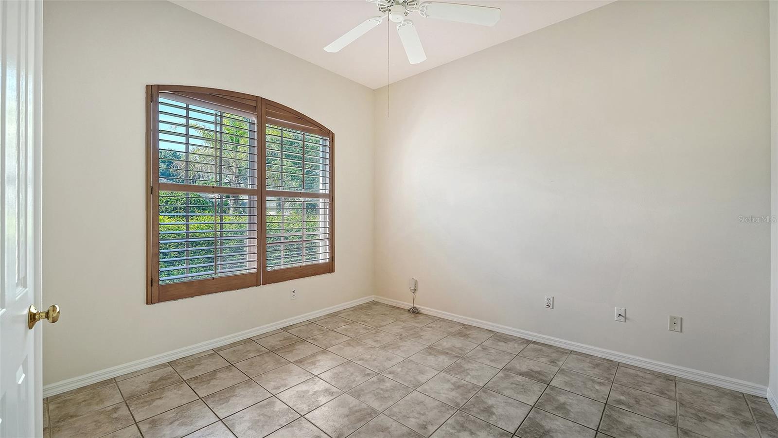 342 MELROSE CT — photo 28