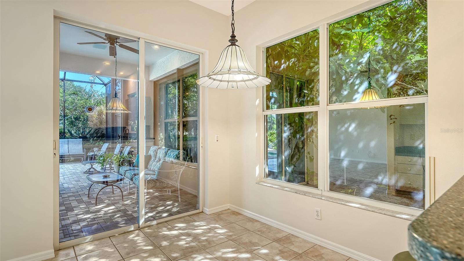342 MELROSE CT — photo 17