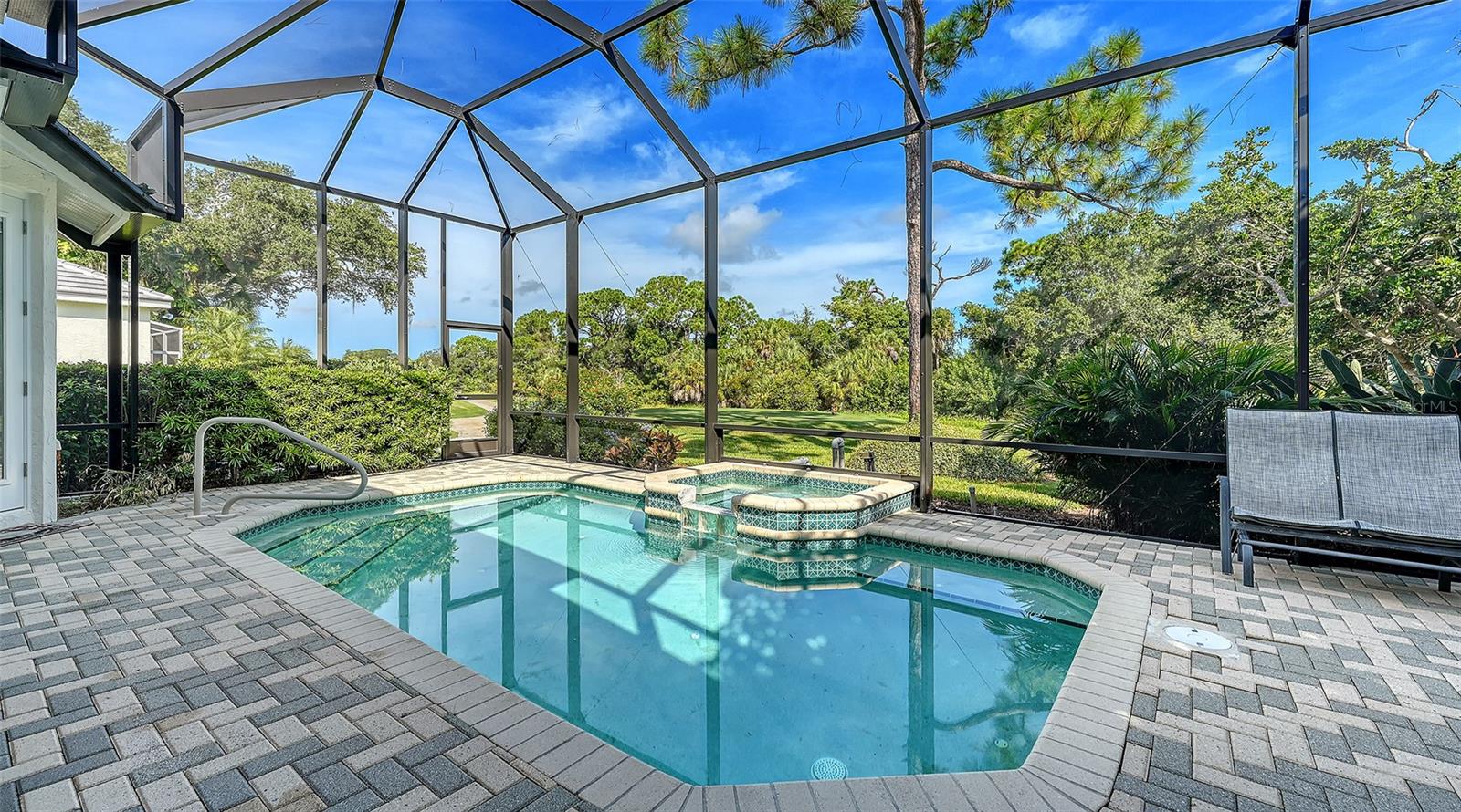 342 MELROSE CT — photo 35