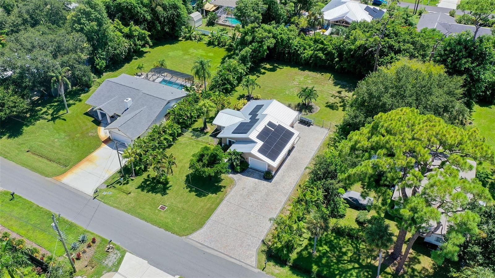 305 HILLS RD — photo 6