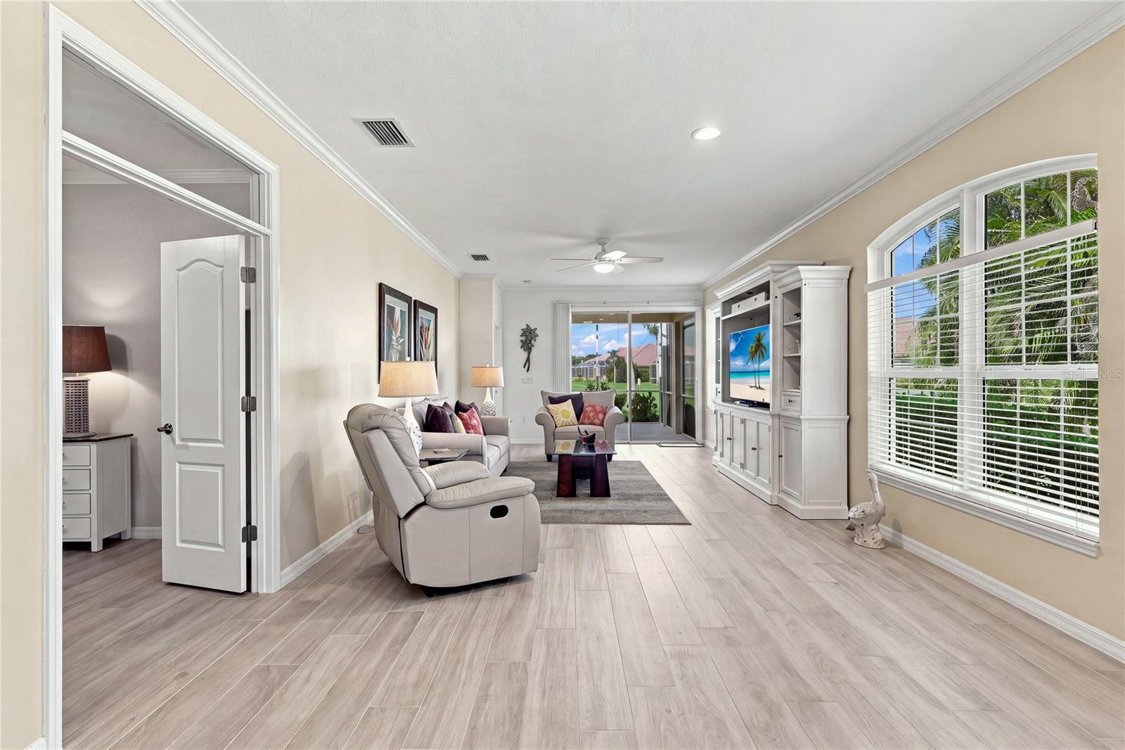 4350 WHISPERING OAKS DR — photo 7