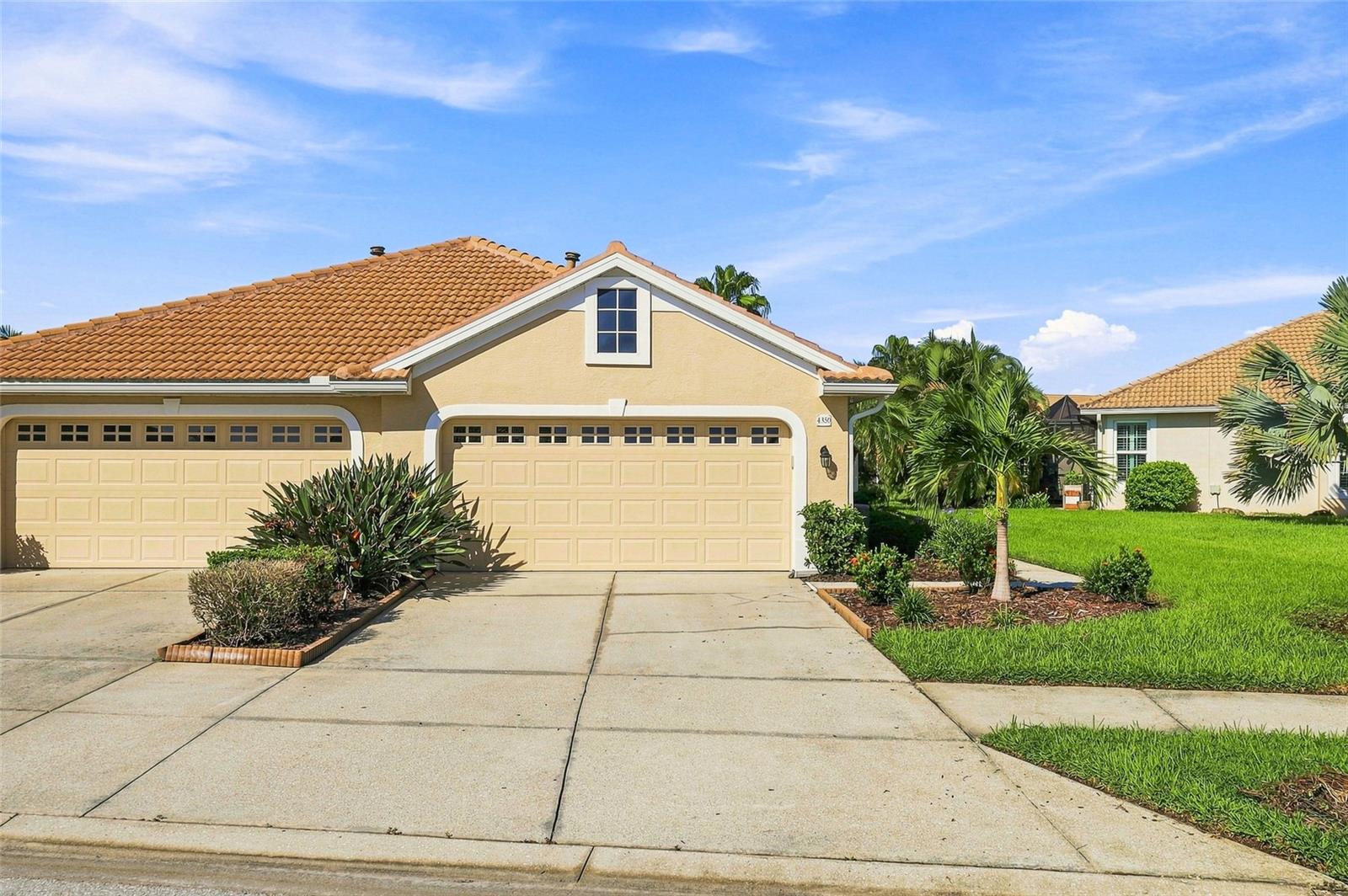 4350 WHISPERING OAKS DR — photo 4