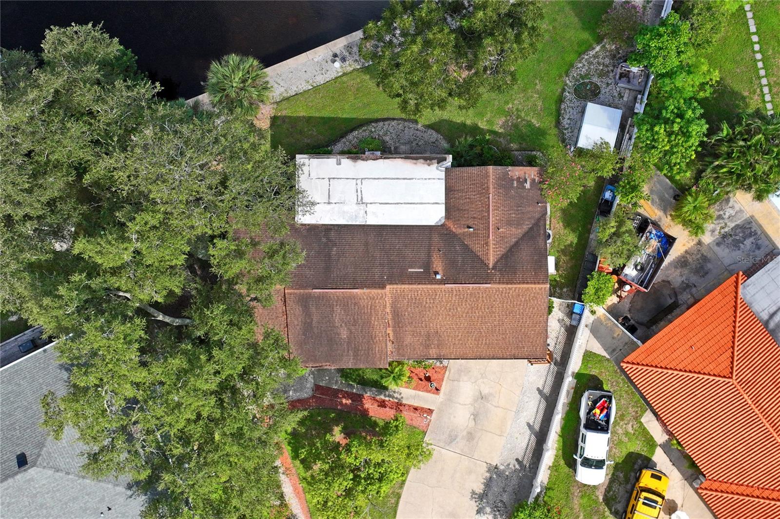10739 DRUMMOND RD — photo 64