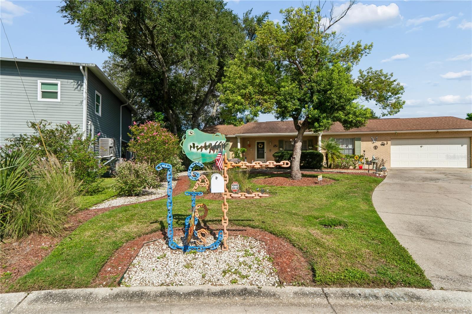 10739 DRUMMOND RD — photo 57