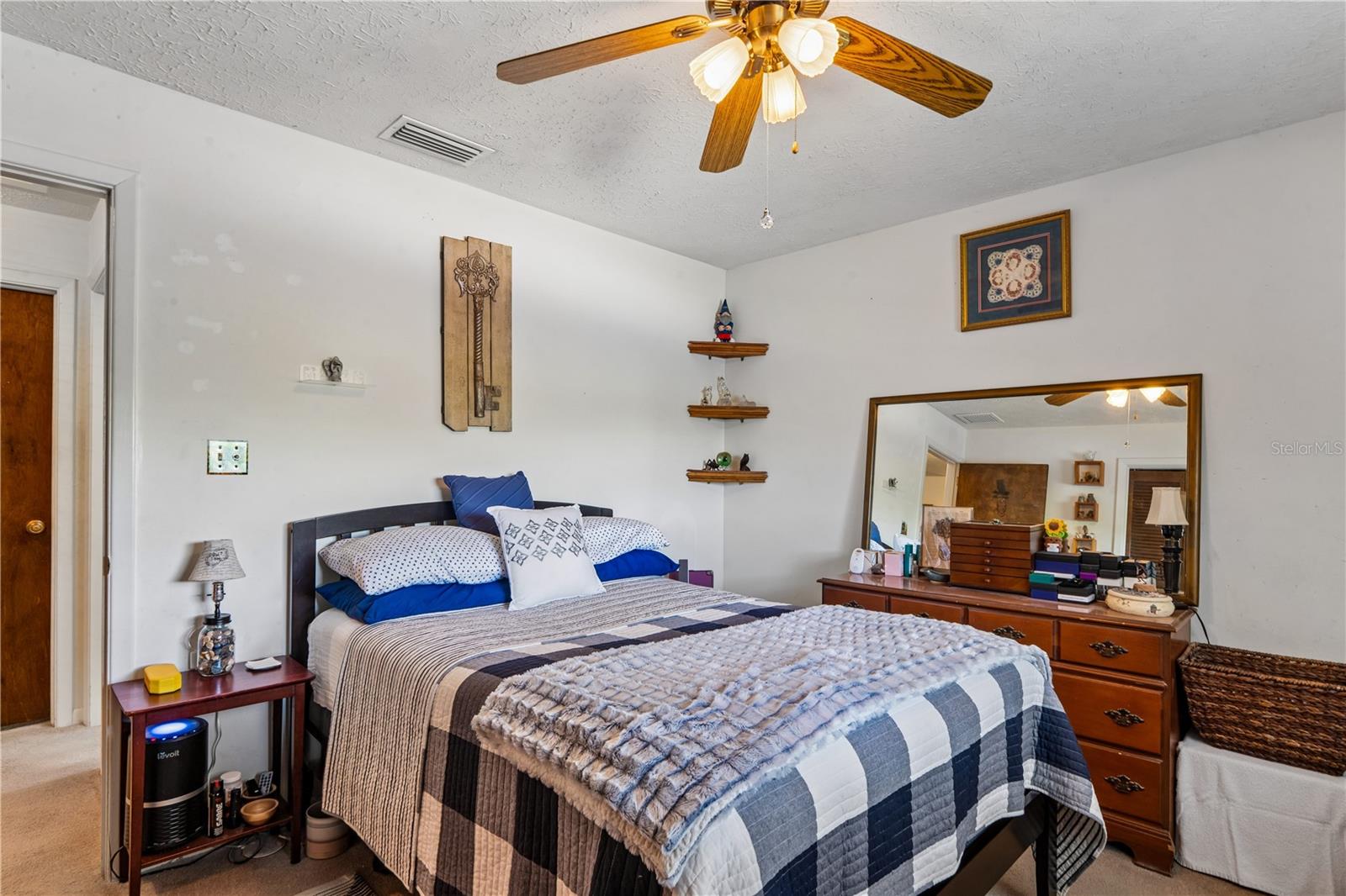 10739 DRUMMOND RD — photo 33