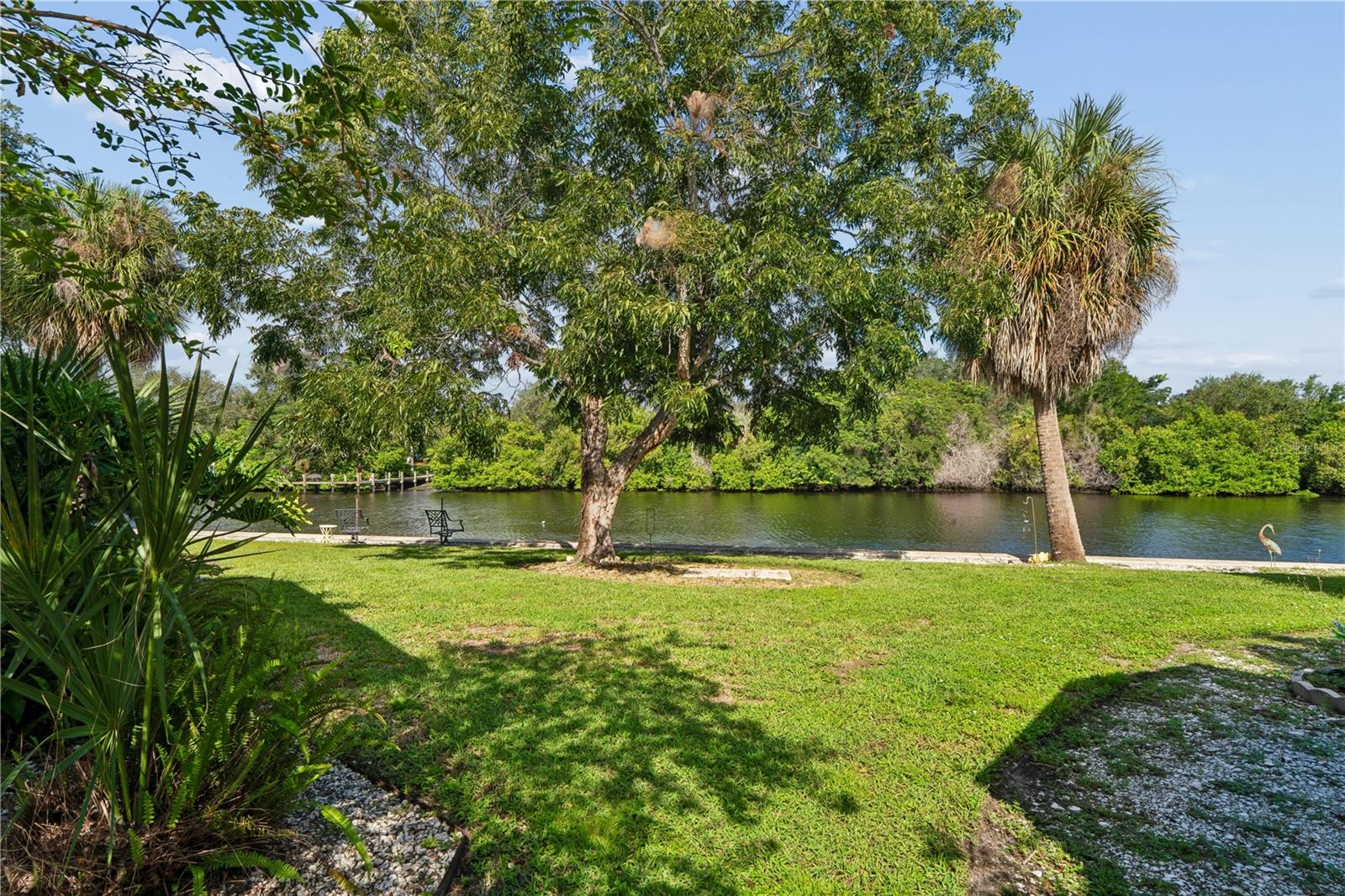 10739 DRUMMOND RD — photo 45