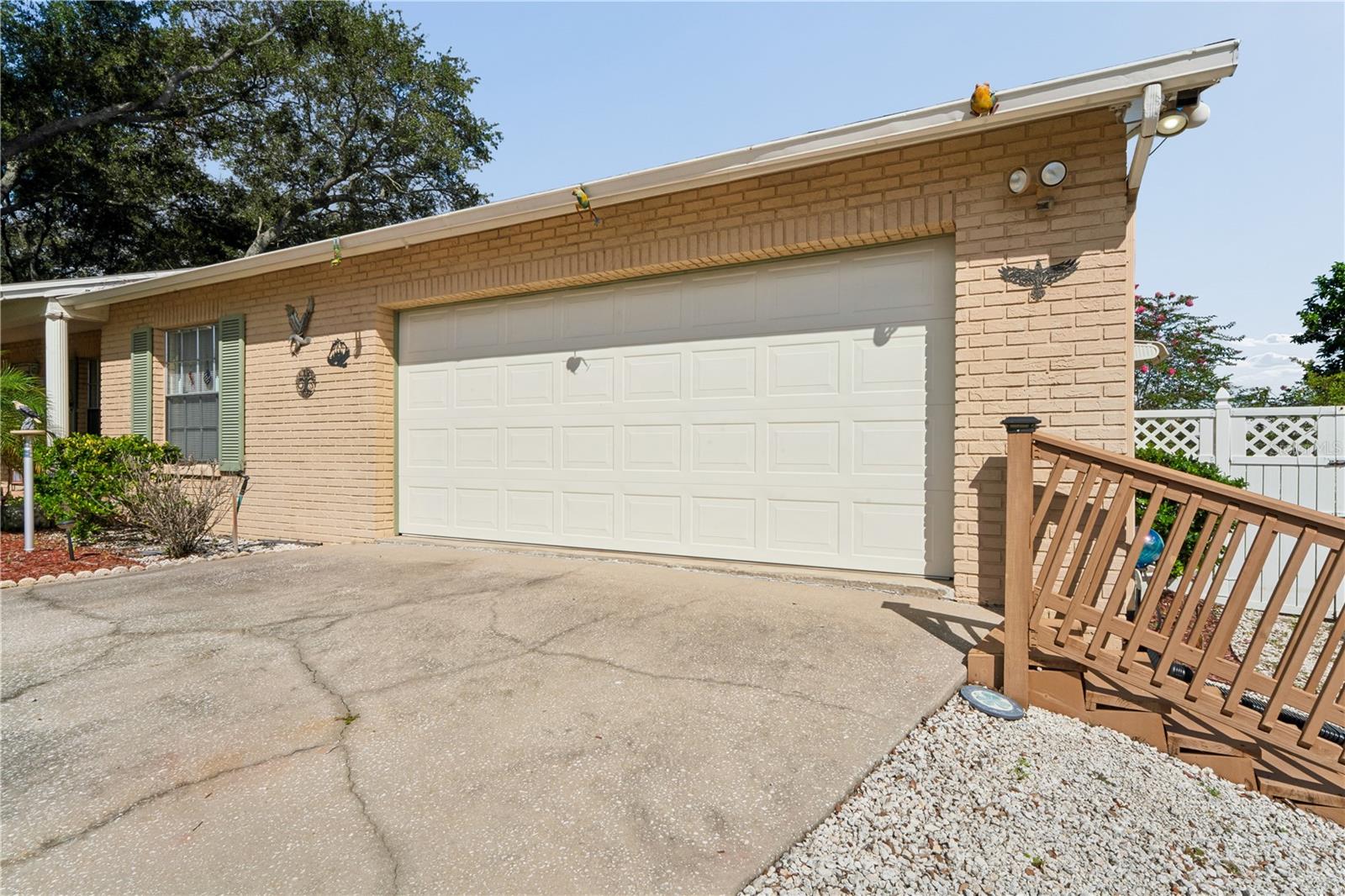10739 DRUMMOND RD — photo 56