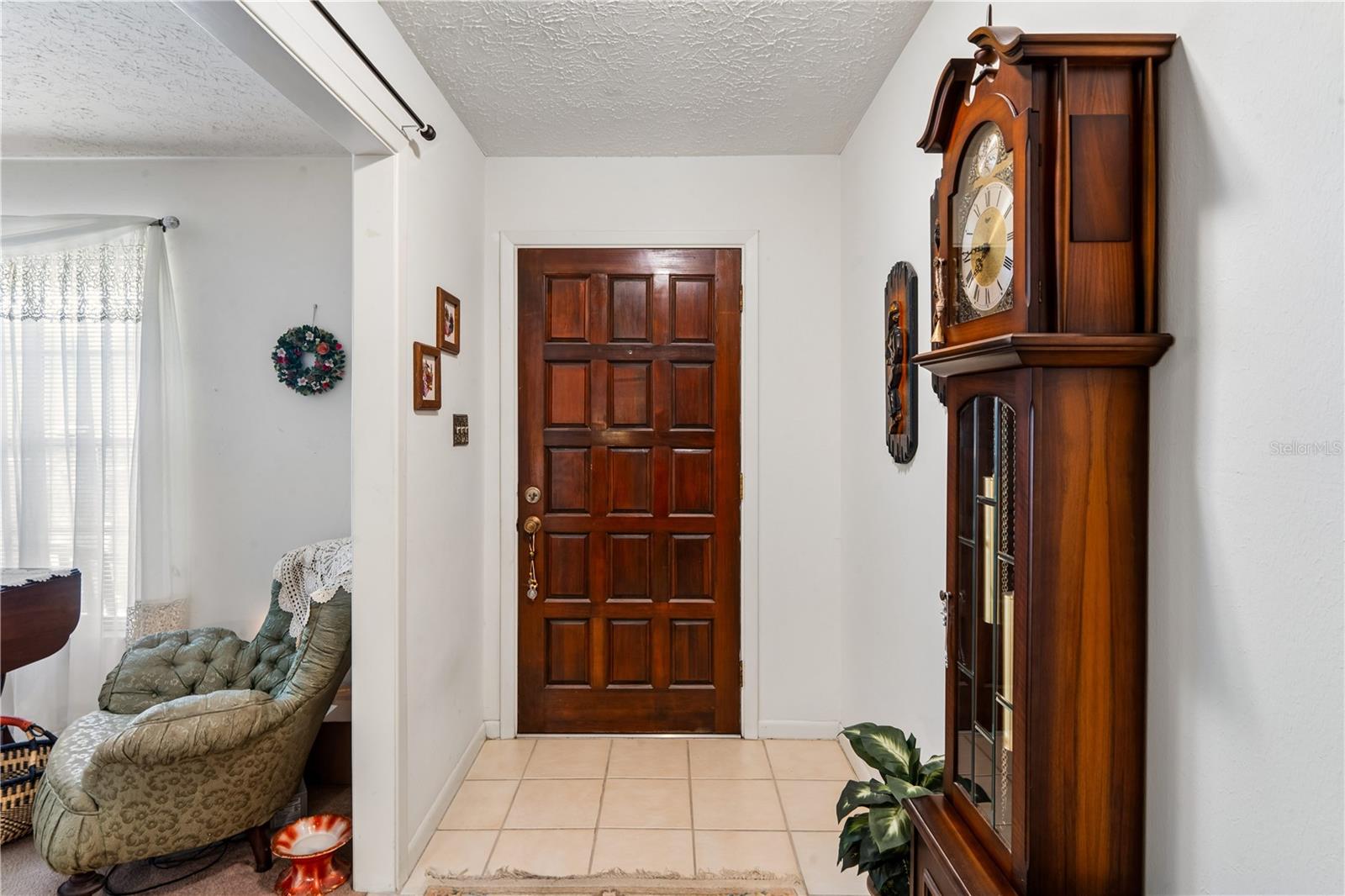 10739 DRUMMOND RD — photo 9