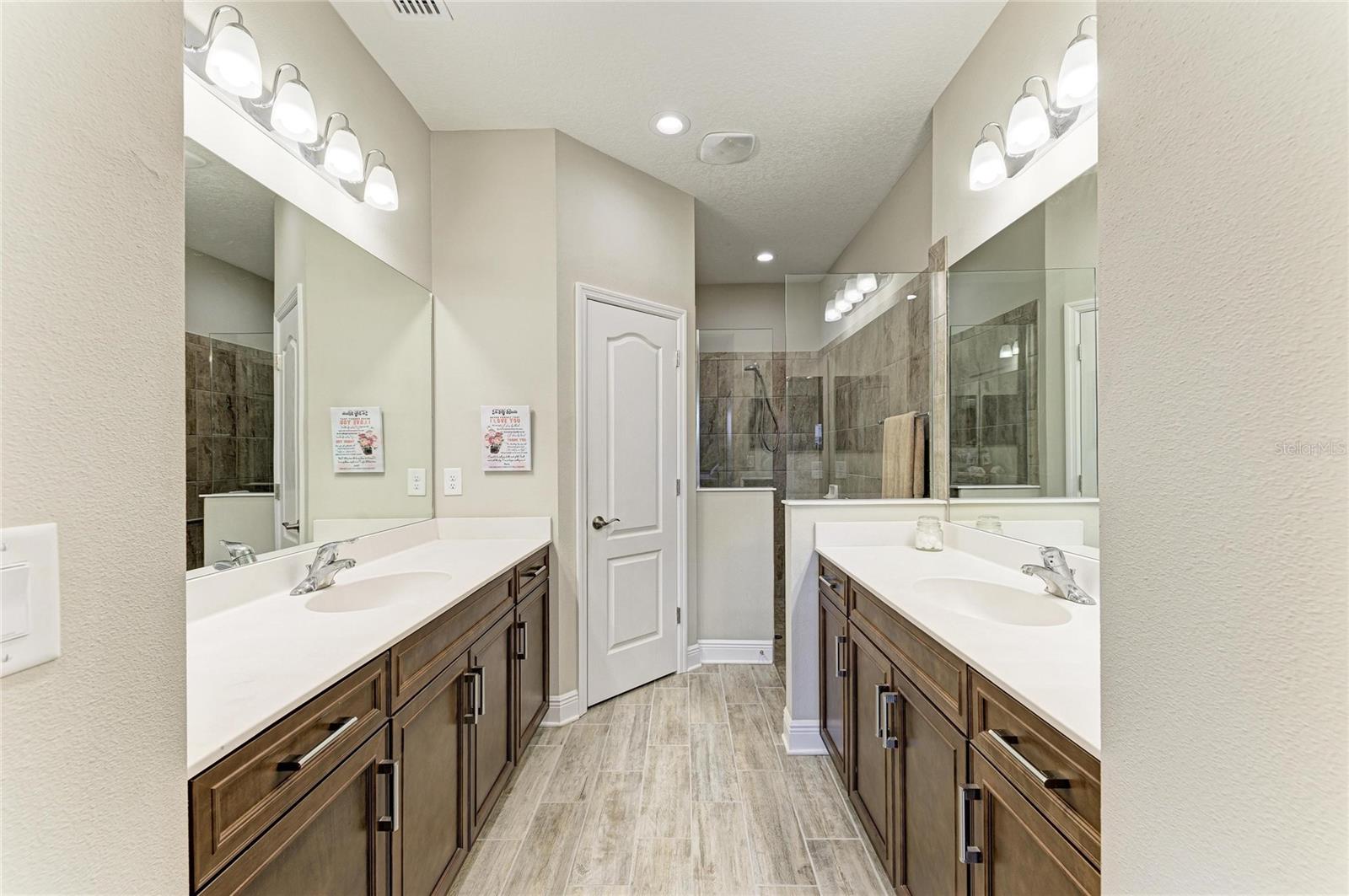 11125 MCDERMOTT CT — photo 33