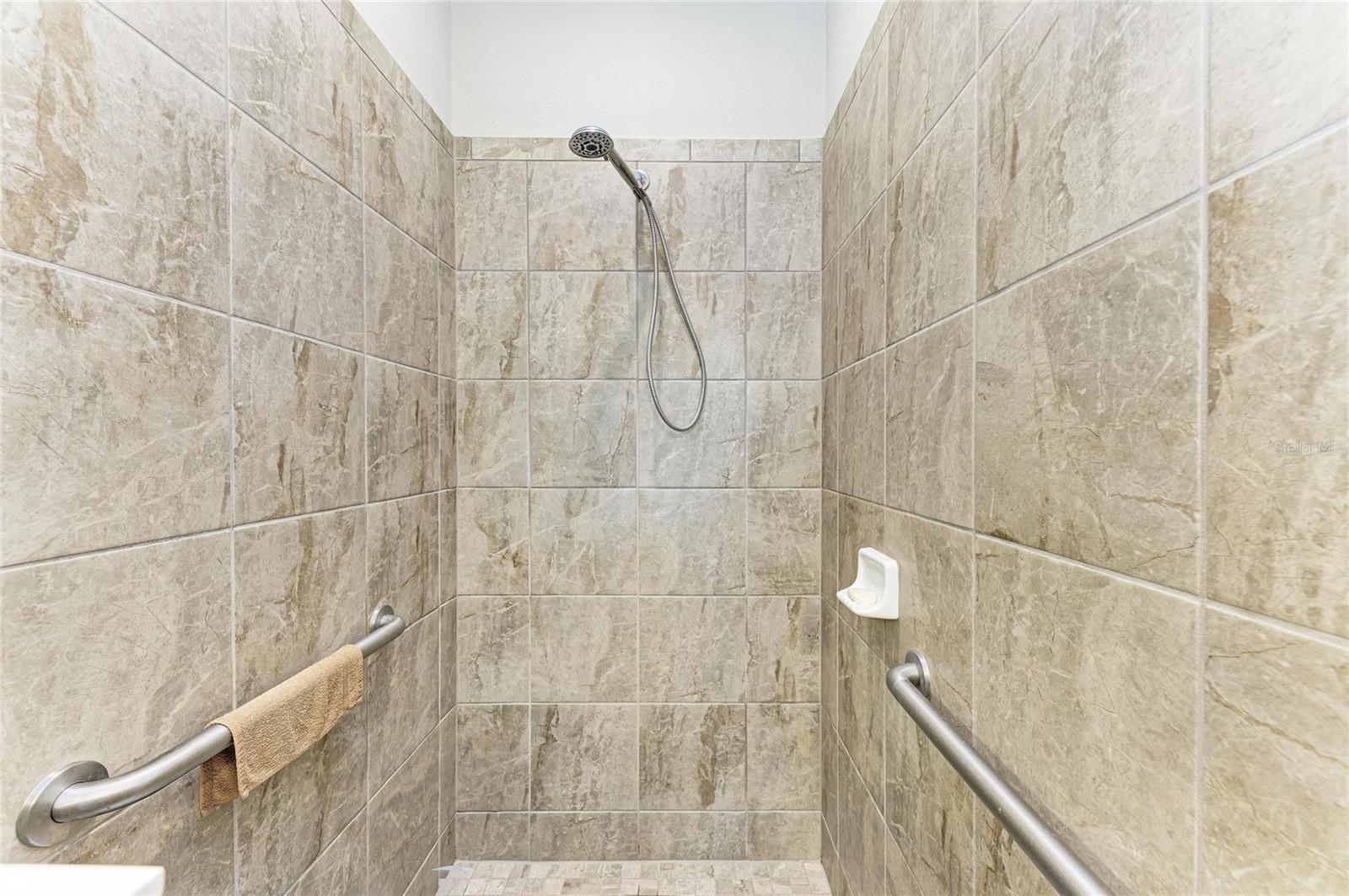 11125 MCDERMOTT CT — photo 35
