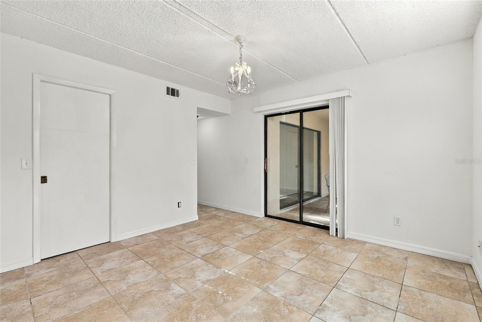 131 WOODLAKE WYNDE — photo 21
