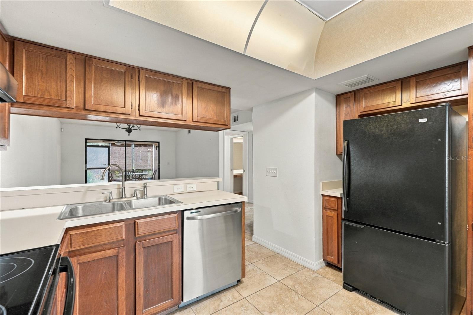 131 WOODLAKE WYNDE — photo 14
