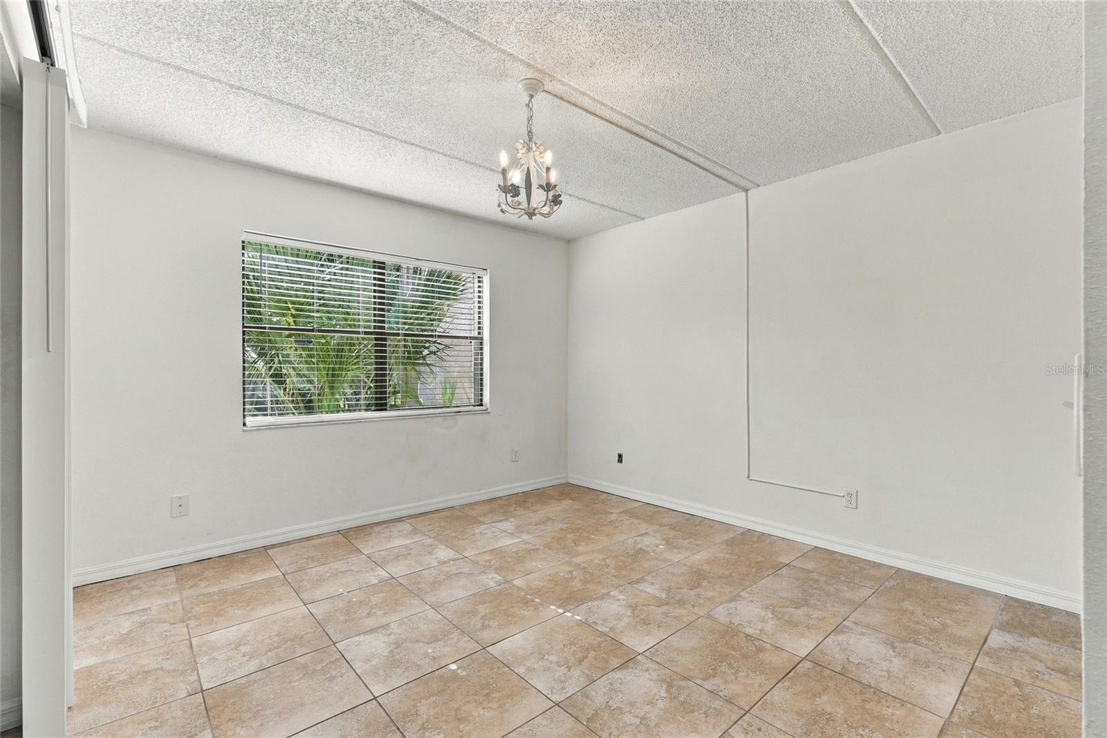 131 WOODLAKE WYNDE — photo 20