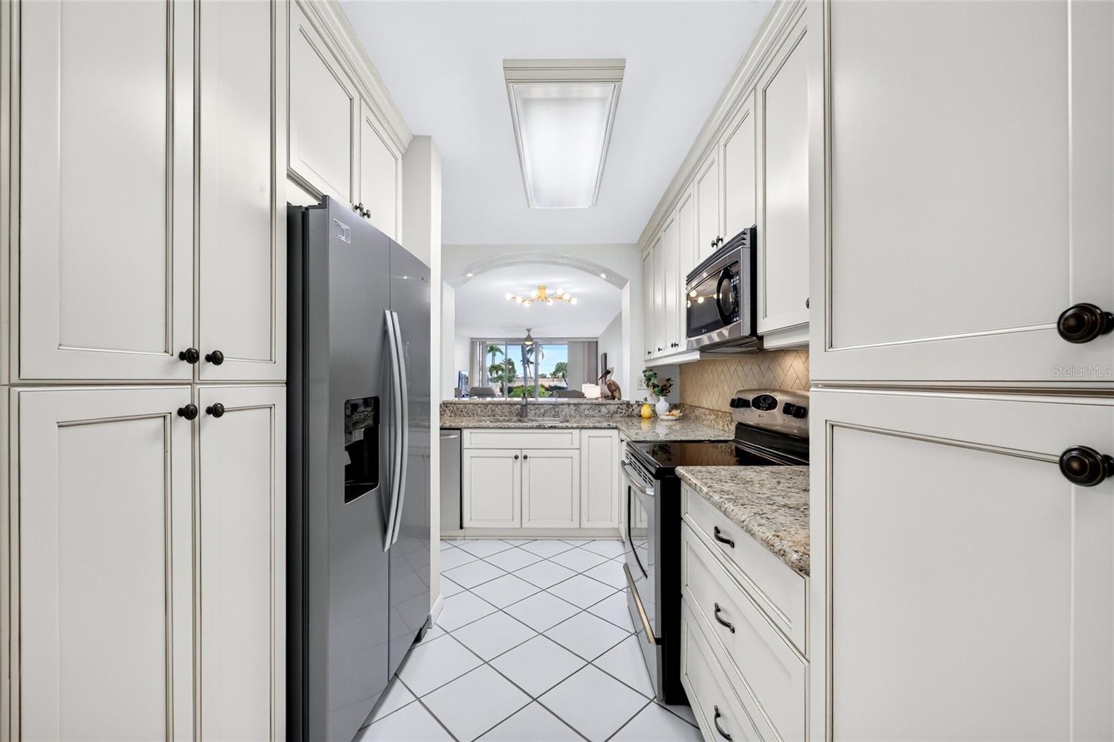 6021 BAHIA DEL MAR CIR #137 — photo 7