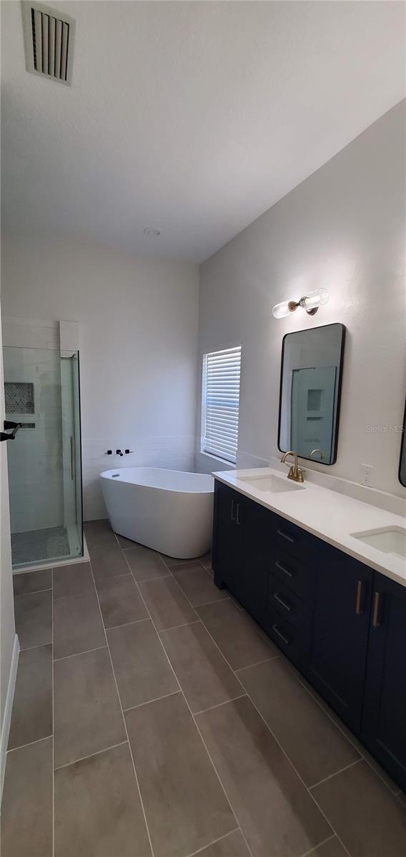 5231 HIGHBURY CIR — photo 13