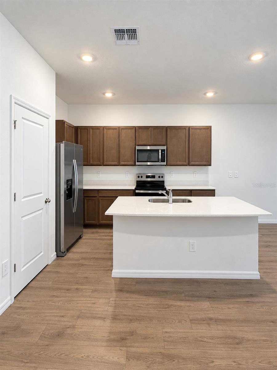 17621 SPANISH OAK LOOP — photo 2
