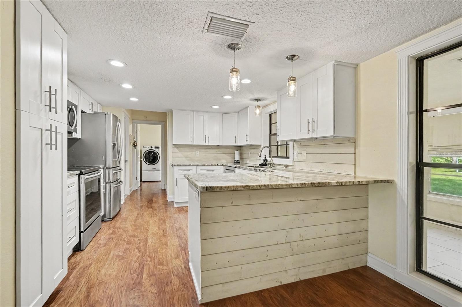 28103 DEEDRA DR — photo 7