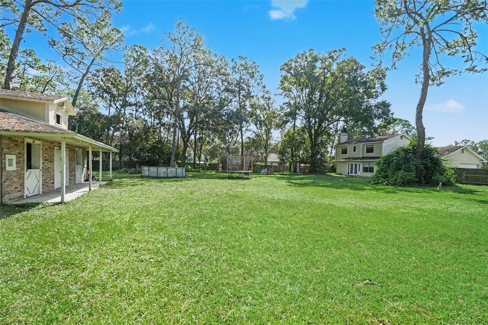 28103 DEEDRA DR — photo 32