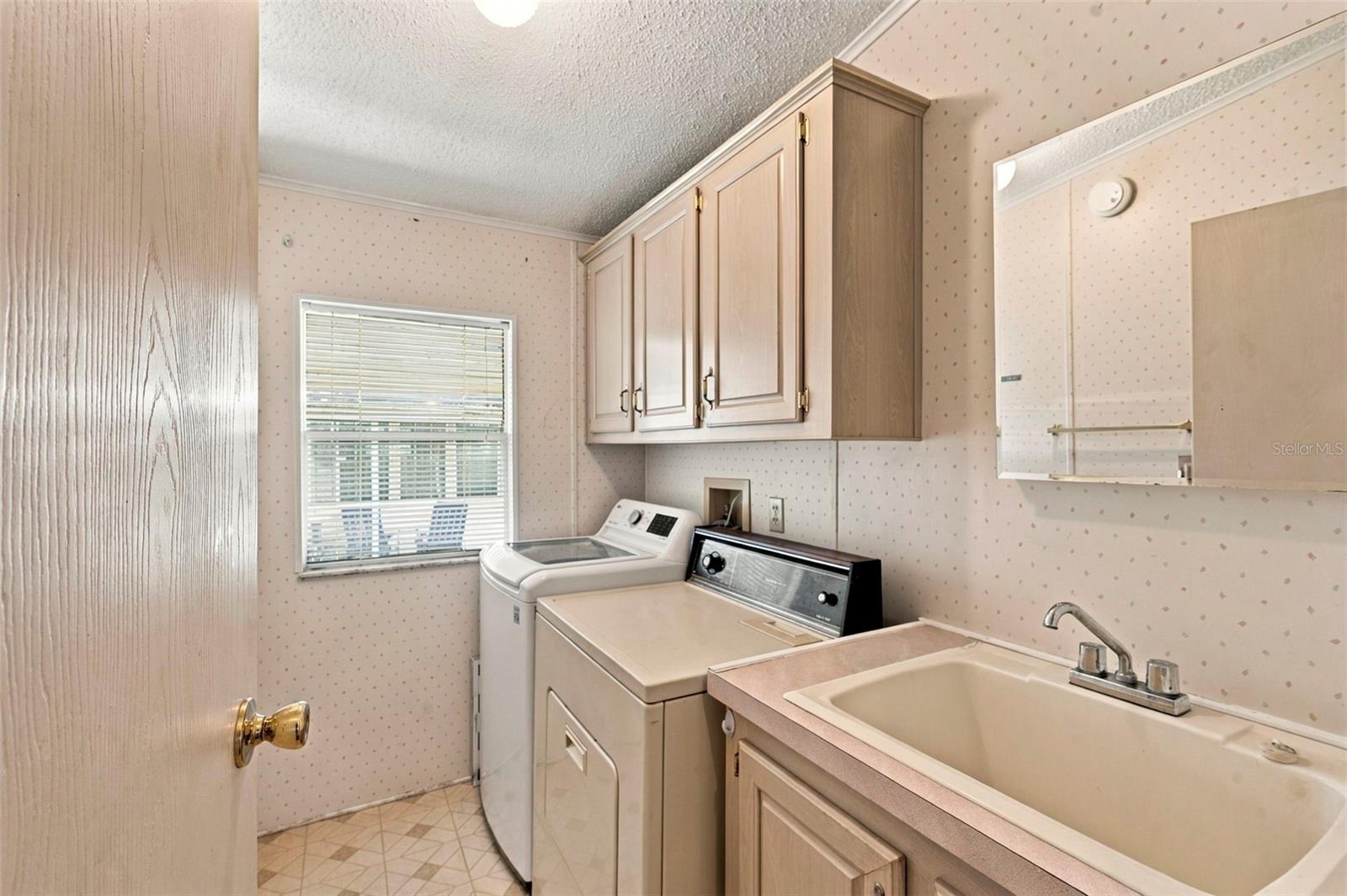 340 CANAL WAY — photo 17