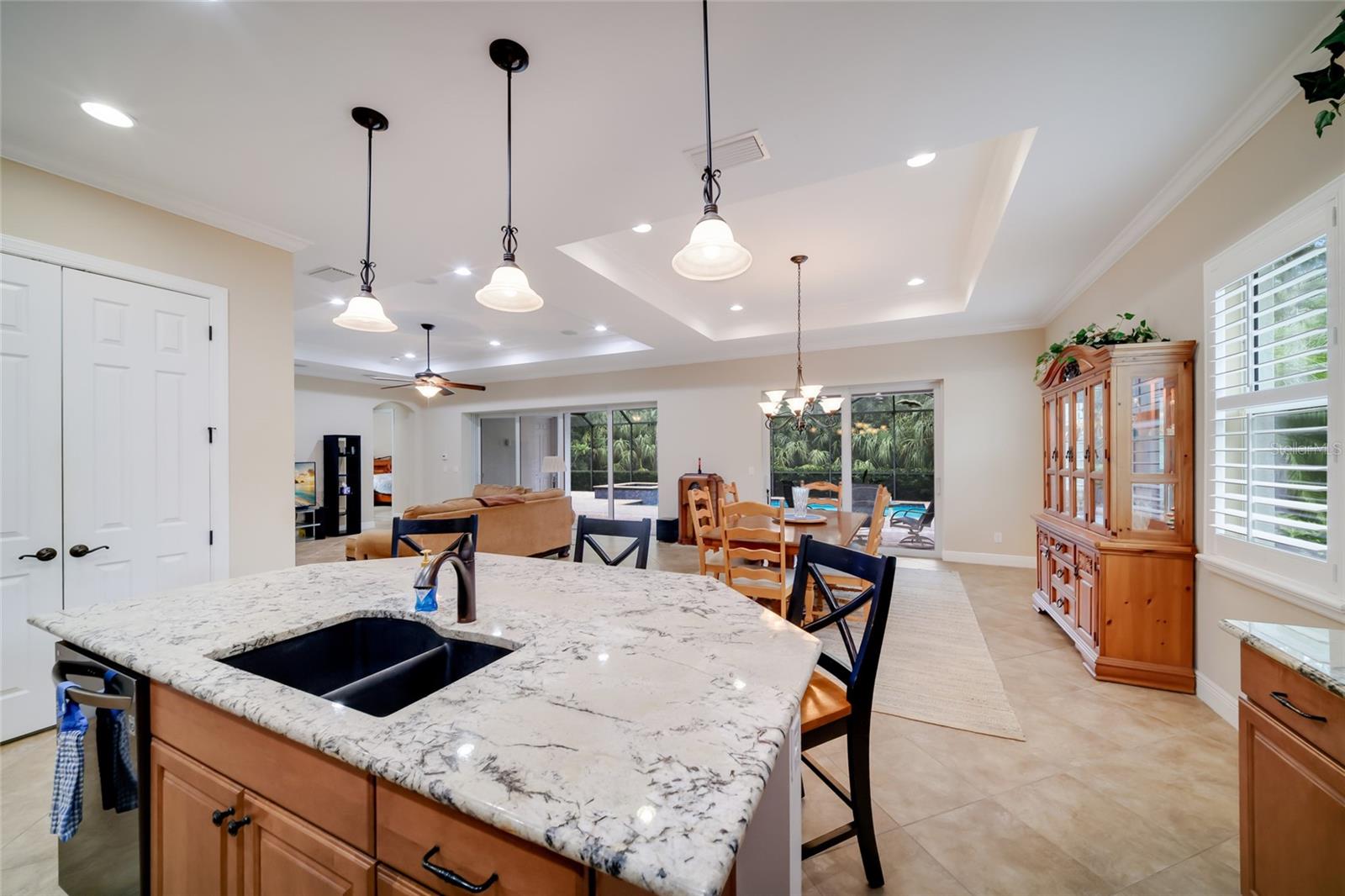 921 RIVERSCAPE ST — photo 10