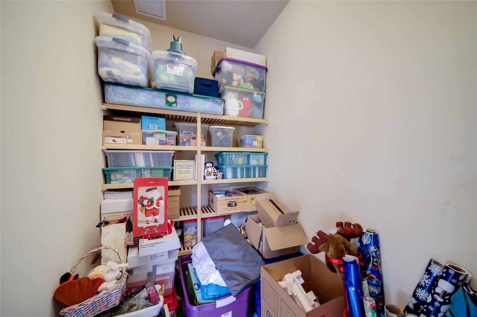 921 RIVERSCAPE ST — photo 34