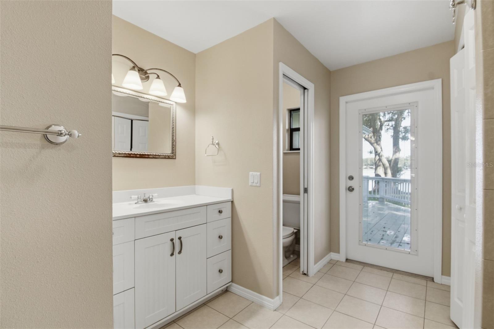 703 CRYSTAL LAKE RD — photo 19