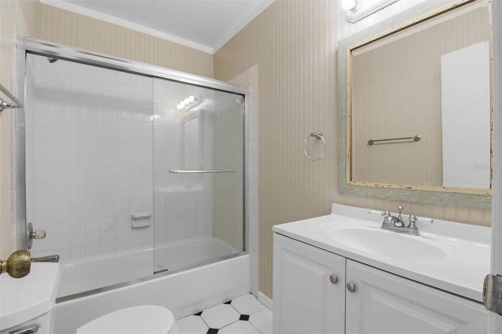 703 CRYSTAL LAKE RD — photo 40