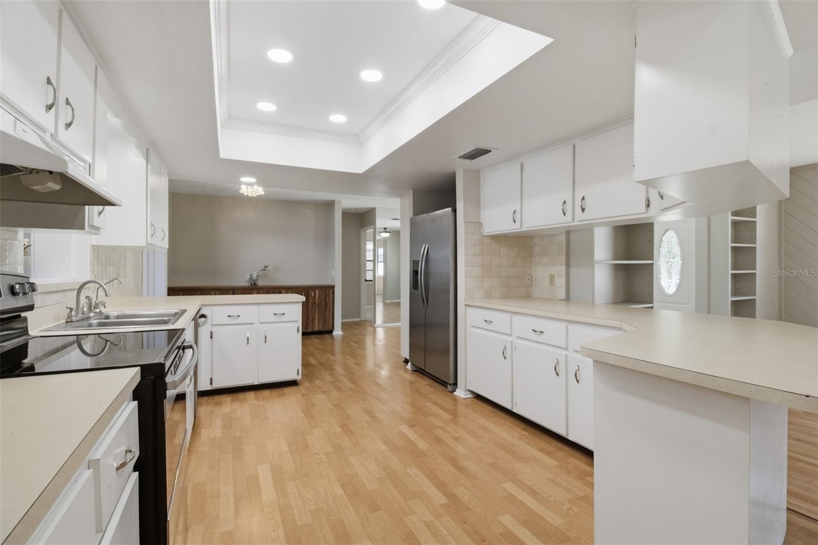703 CRYSTAL LAKE RD — photo 13
