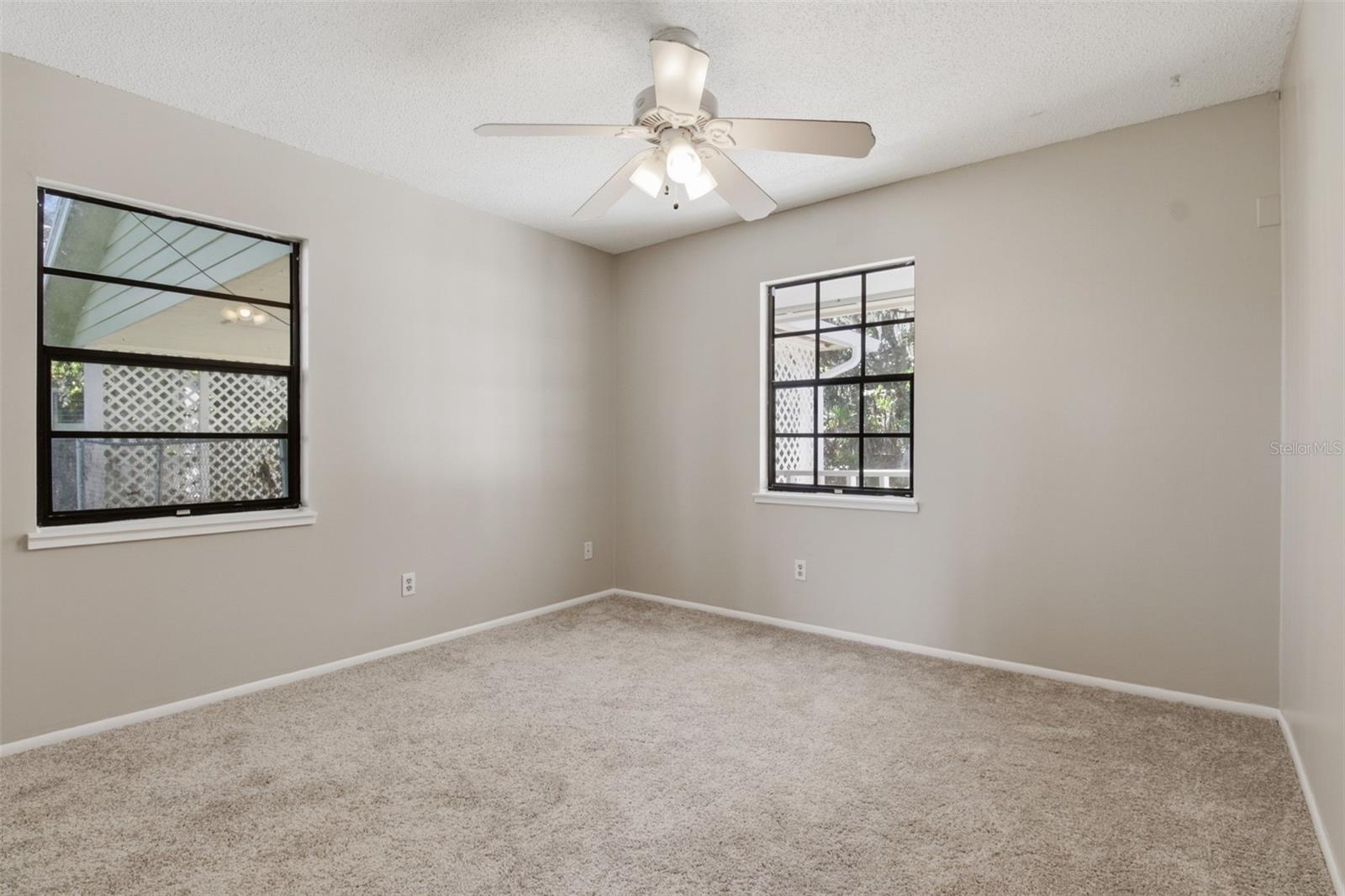 703 CRYSTAL LAKE RD — photo 20