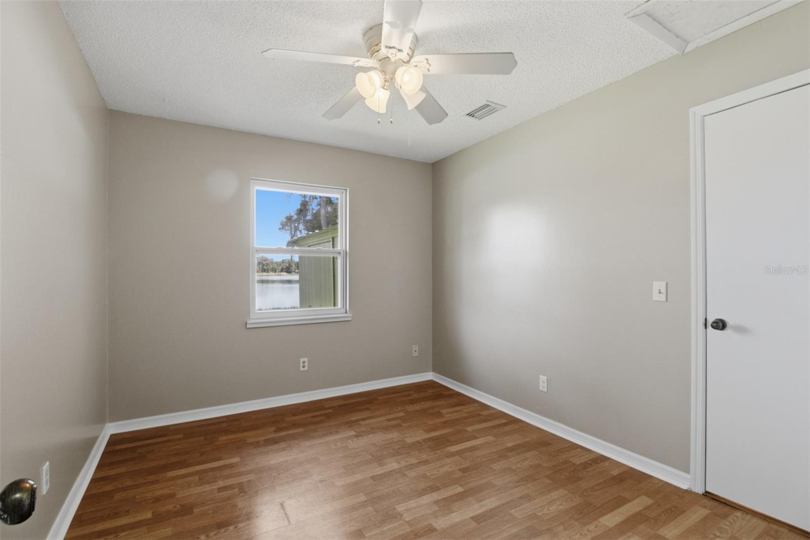 703 CRYSTAL LAKE RD — photo 41