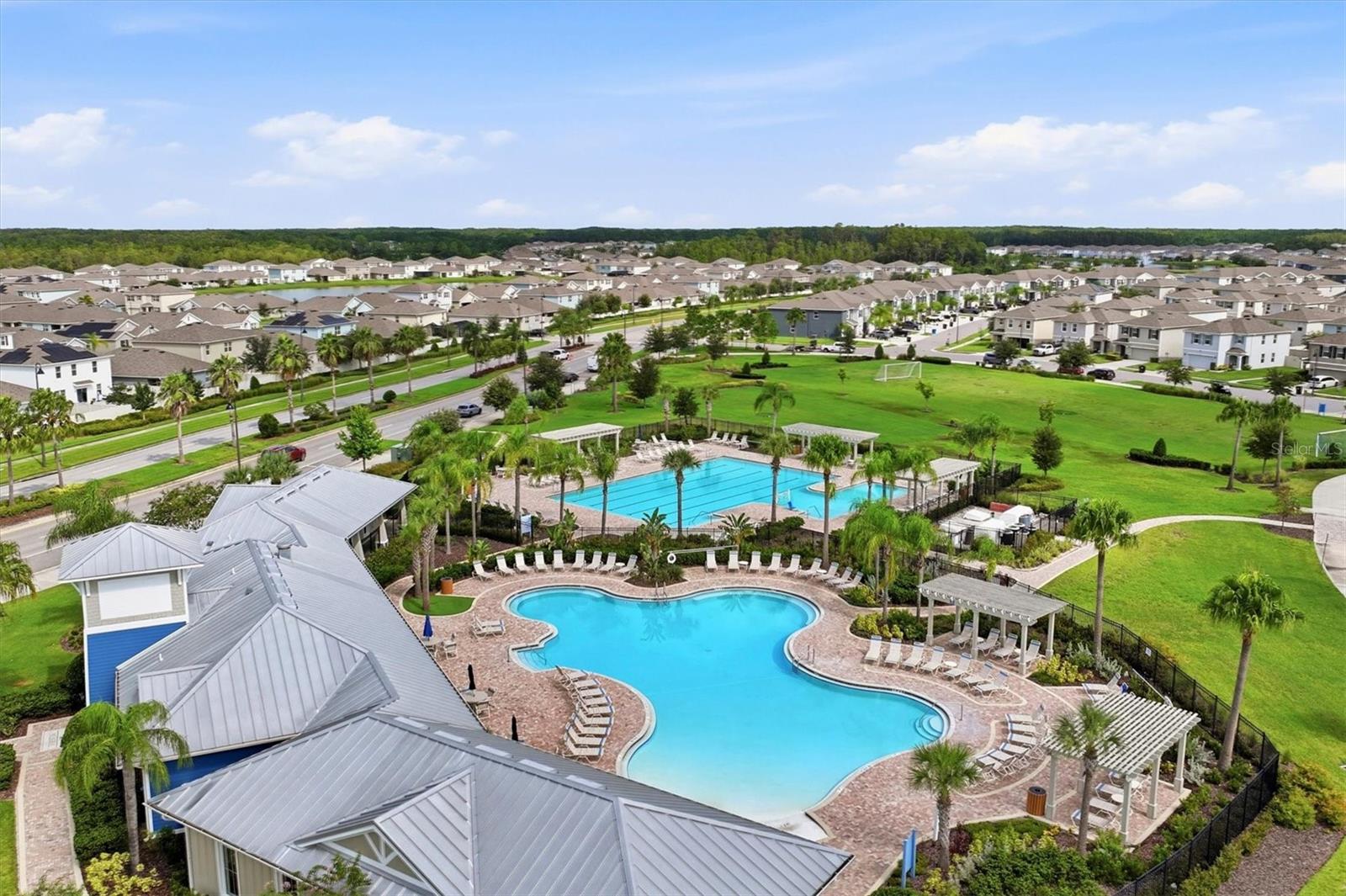 3119 SUNCOAST BLEND DR — photo 43