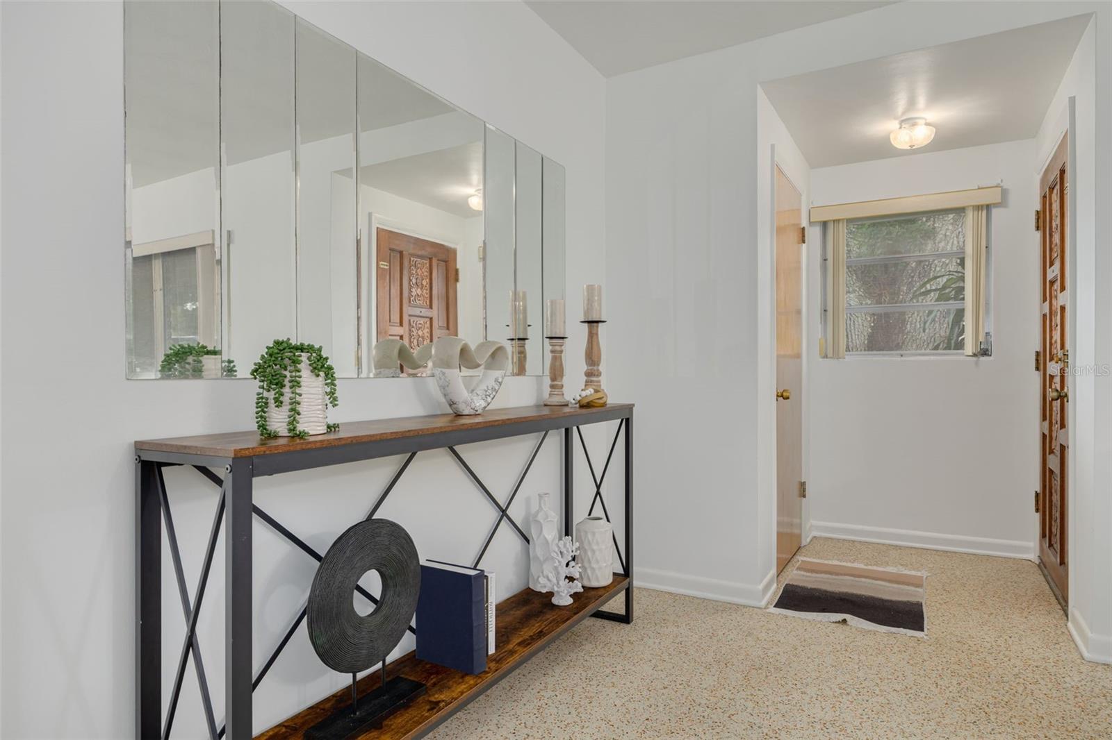 1441 SATSUMA ST — photo 4